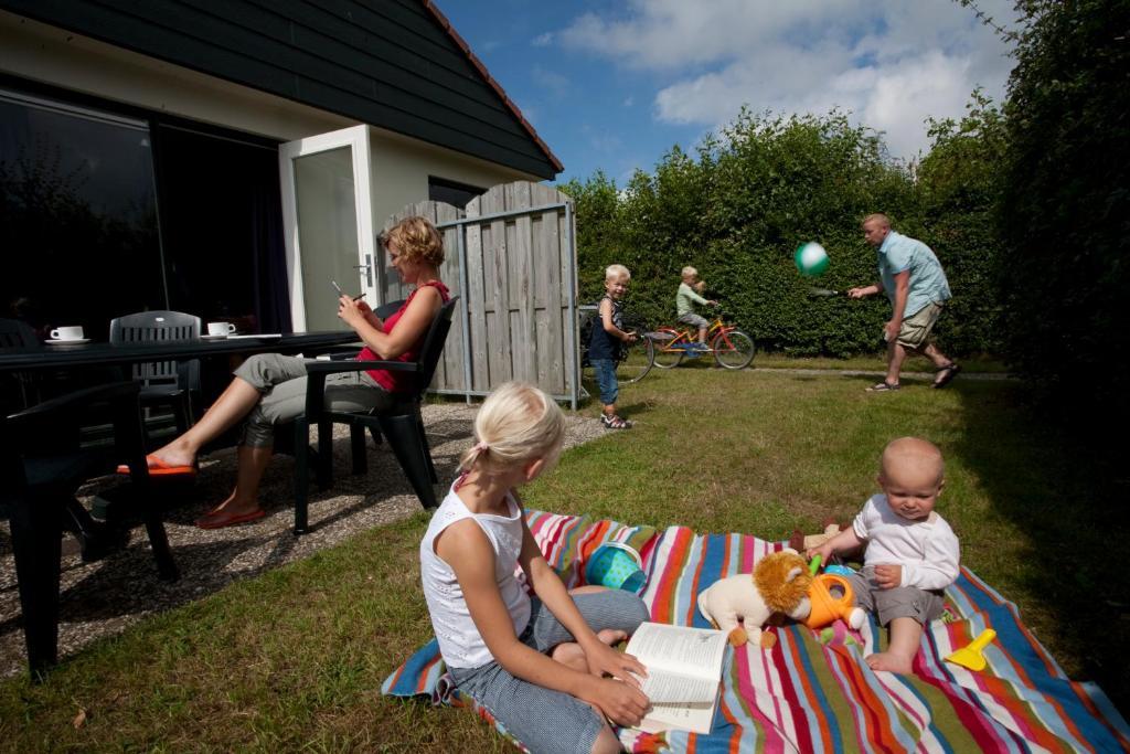 Vakantiepark Dennenoord Den Burg Habitación foto